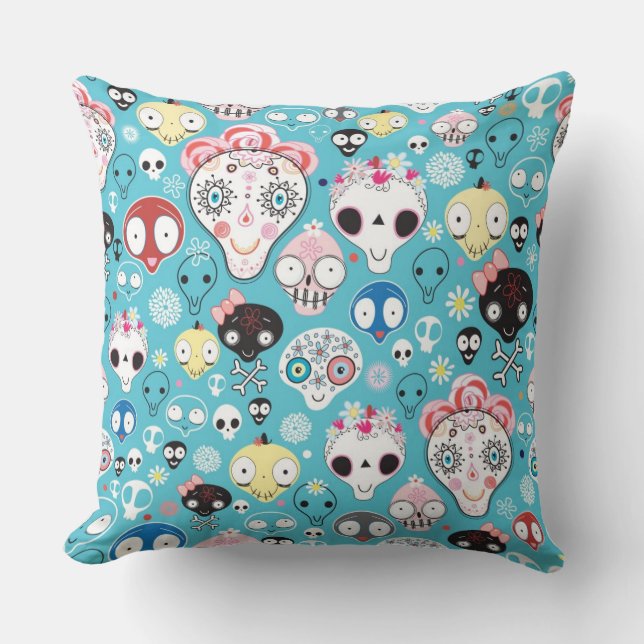 Texture laughing skull cushion (Front)