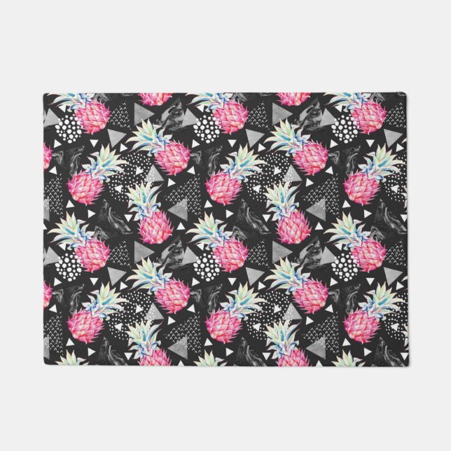 Textured Triangle Pineapple Pattern Doormat (Front)