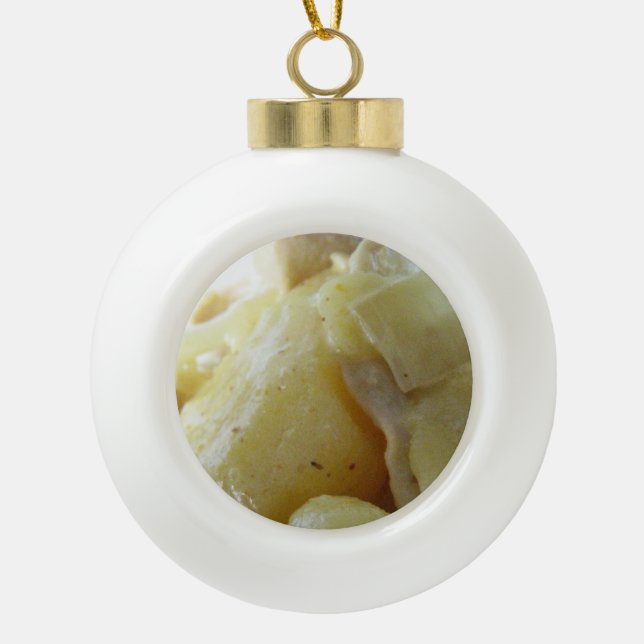 Thai Yellow Curry [แกงกะหรี่] .. Asian Street Food Ceramic Ball Christmas Ornament (Front)