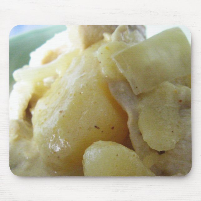 Thai Yellow Curry [แกงกะหรี่] .. Asian Street Food Mouse Pad (Front)