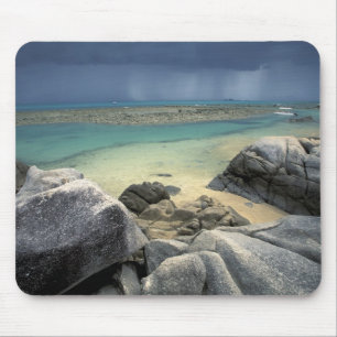 Thailand, Andaman Sea, Ko Phi Phi Island, Scenic Mouse Pad