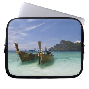 Thailand, Phi Phi Don Island, Yong Kasem beach, Laptop Sleeve