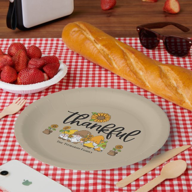 Thankful little sunflower gnome family paper plate (Picnic)