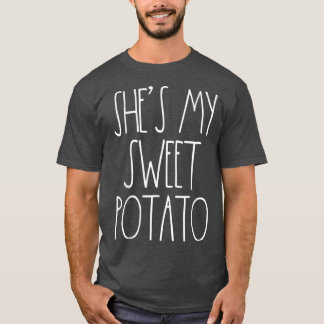 Thanksgiving Couples Shes My Sweet Potato I Yam Se T-Shirt