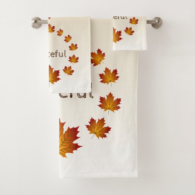 Thanksgiving Wreath Grateful Simple Maple Leaves Bath Towel Set (Insitu)