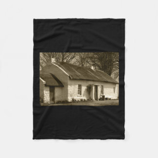 Thatched Cottage Omagh Tint Fleece Blanket