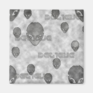 The alien Watchers Magnet