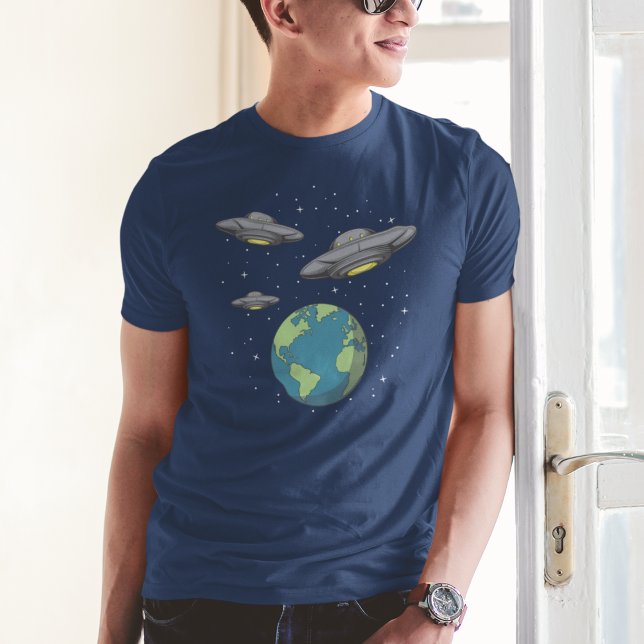 The Aliens Are Coming UFO Invasion T-Shirt (Creator Uploaded)