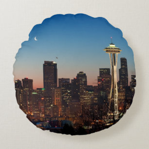 The American flag flies between the rising moon Round Cushion