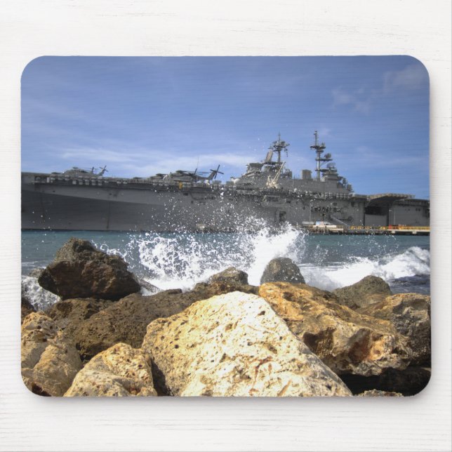 The amphibious assault ship USS Kearsarge Mouse Pad (Front)