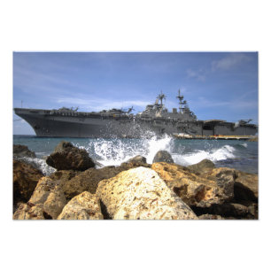 The amphibious assault ship USS Kearsarge Photo Print