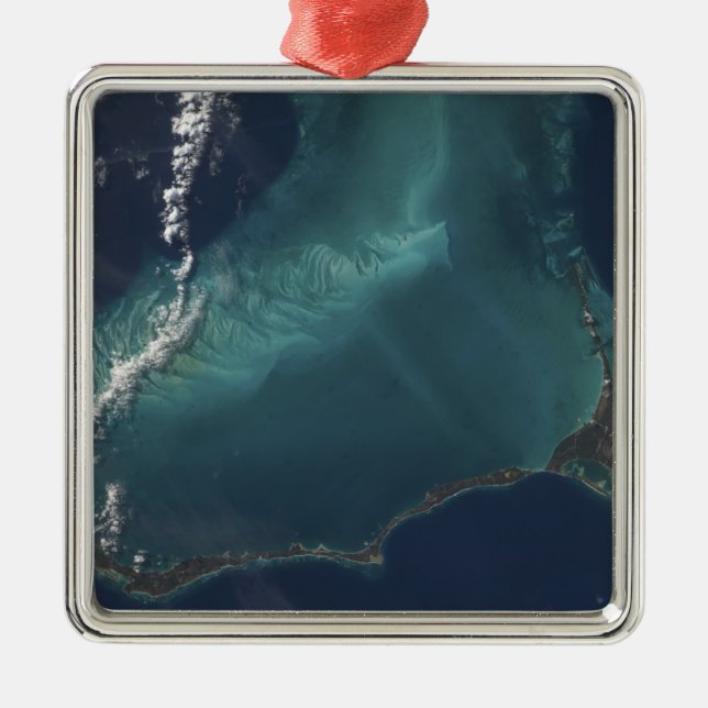 The Bahamas' lengthy narrow Eleuthra Island Metal Ornament (Front)