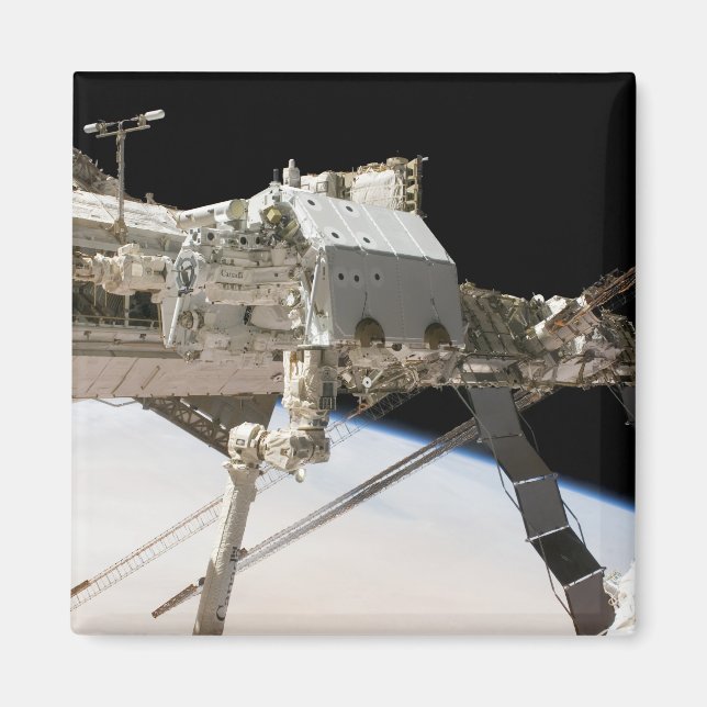 The Canadian-built Dextre robotic system Magnet (Front)