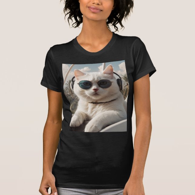 The cat-pilot. T-Shirt (Front)