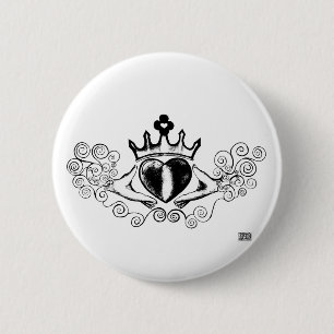 The Claddagh (Black) 6 Cm Round Badge