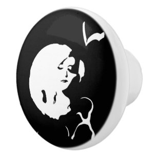 The Dame Ceramic Knob