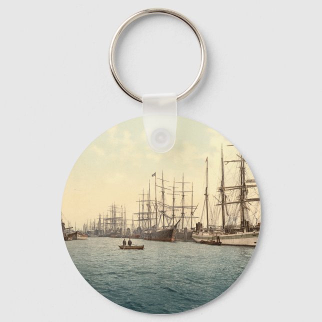 The Elbe, Hamburg, Germany Key Ring (Front)