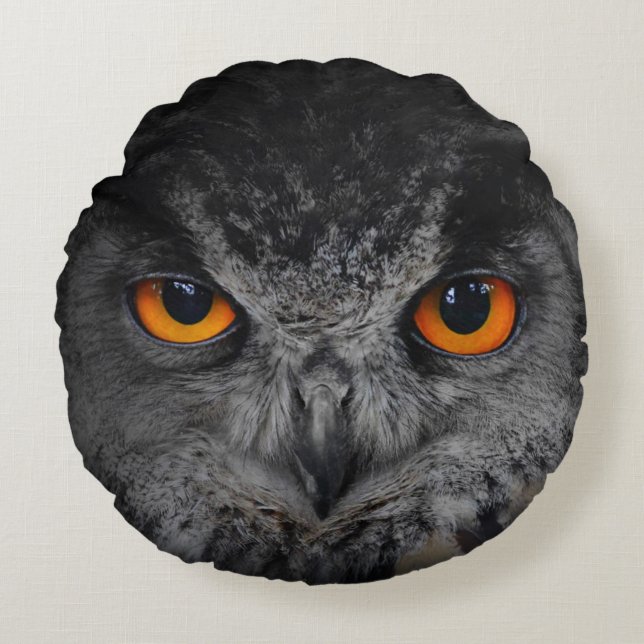 The Evil Eyes. ( Eagle Owl, Bubo Bubo) Round Cushion (Front)