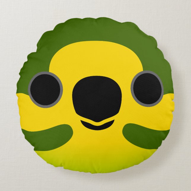 The face of a Yellow-eared parrot Round Cushion (Front)