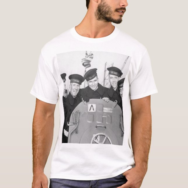 The five Sullivan brothers, all of_War image T-Shirt (Front)