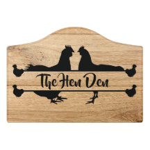 The Hen Den Wood-look Chicken Coop 