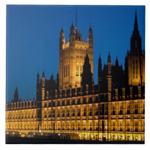 The Houses of Parliament at night in the city of Tile