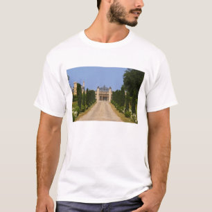 The imposing entrance to Chateau Haut Sarpe, the T-Shirt