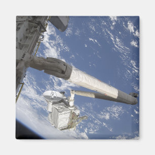 The Integrated Cargo Carrier Magnet