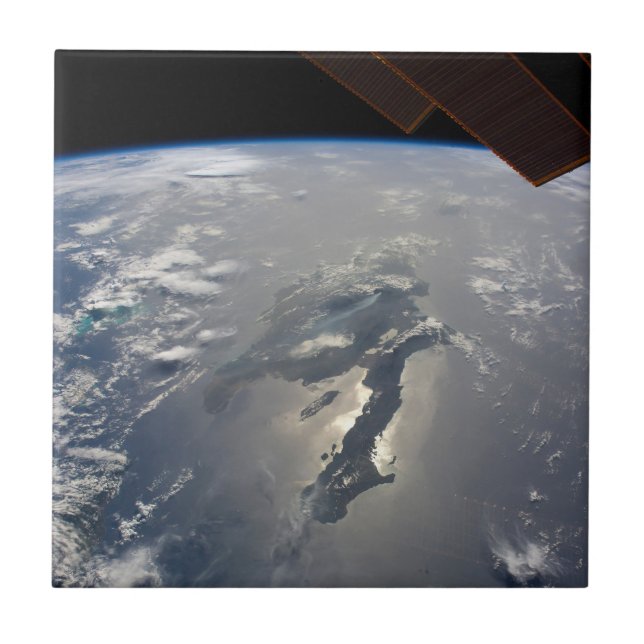 The Island Of Hispaniola With Sunglin Ceramic Tile (Front)