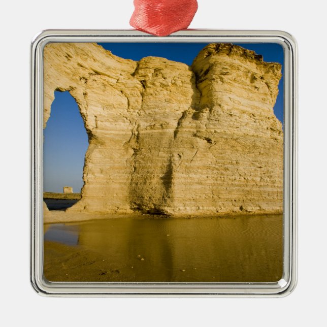 The Keyhole of the Monument Rocks aka Chalk Metal Tree Decoration (Front)