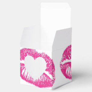 The Kiss, Pink Lips Favour Box