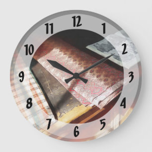 The Latest Fashion Large Clock