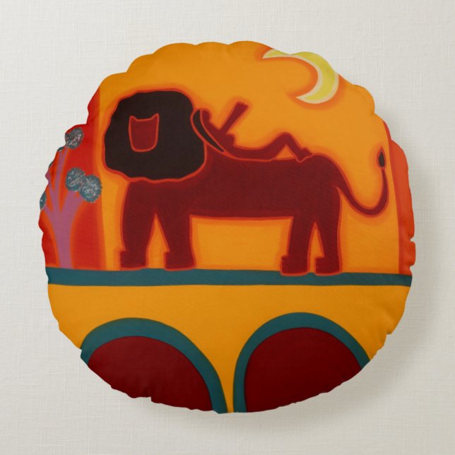 The Lion From Fulham Broadway 2008 Round Cushion (Front)