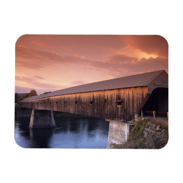 The longest covered bridge in the United States Magnet (Horizontal)