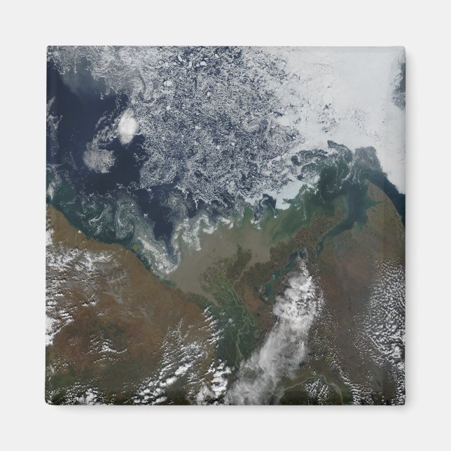 The Mackenzie River empties into Mackenzie Bay Magnet (Front)