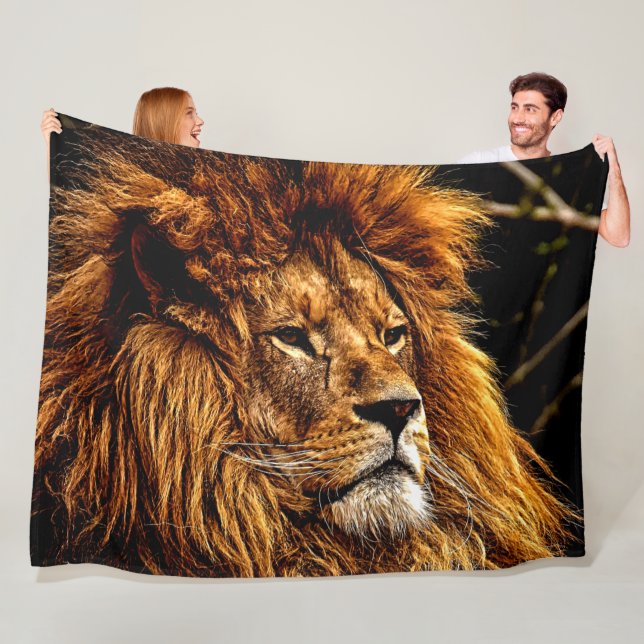 THE MAJESTIC LION FLEECE BLANKET (In Situ)