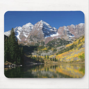 The Maroon Bells in the fall... Mouse Pad
