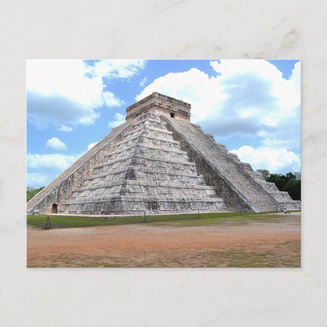 The Mayan pyramid at Chichén‑Itzá. Postcard (Front)