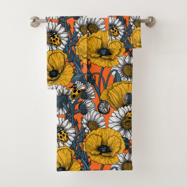 The meadow in yellow and blue bath towel set (Insitu)