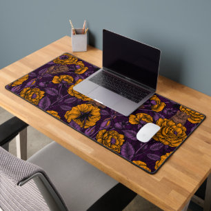 The mice party in orange and violet desk mat