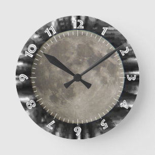 The moon, la lune, la luna, the moon round clock