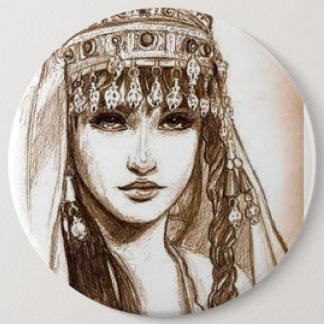 THE QUEEN DIHYA 6 CM ROUND BADGE