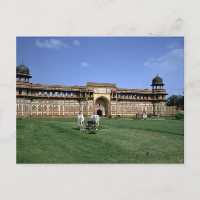The Red Fort, Agra, Rajasthan, India Postcard (Front)