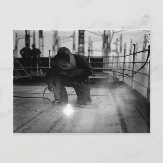 The RMS Queen Mary Postcard Collection (Front)