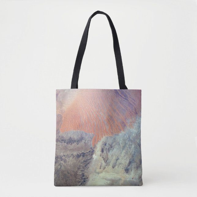 The Sahara Desert In Algeria, North Africa. Tote Bag (Front)