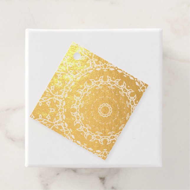 The Scarlet Labyrinth Favour Tags (With Box)