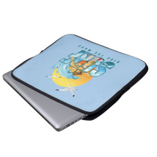 The Surfer Rides the Wave   15" Laptop Sleeve (M)
