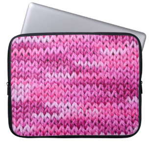 the texture of the knitted fabric with striped pat laptop sleeve