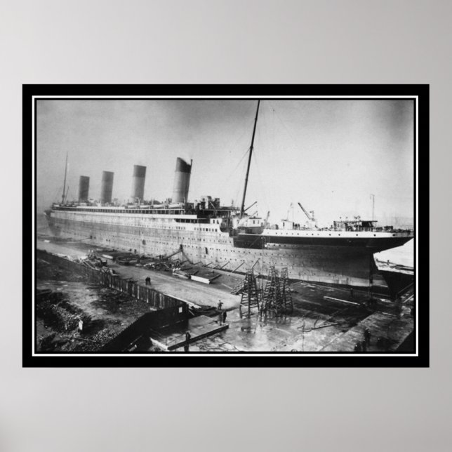 The Titanic been constructed 1909 Poster (Front)