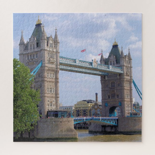 The Tower Bridge - London - 20x20 - 676 pcs. Jigsaw Puzzle (Vertical)